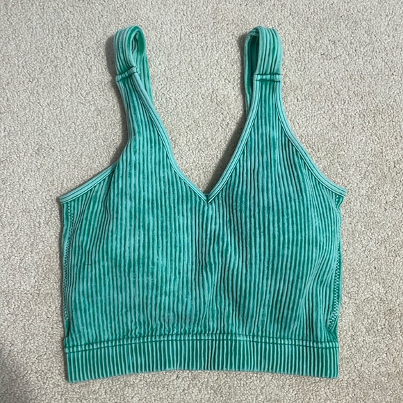 Cropped tank top - Picture 1 of 3